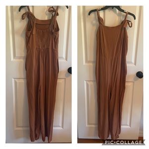 Women’s Sleeveless Shoulder Tie Jumpsuit